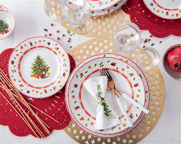 ARCA SERVIZIO PIATTI 18PZ NATALE ALBERO 