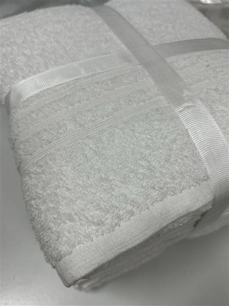 SOMMARUGA SET 9PZ DA BAGNO BA.10081.BIA 4 OSPITI + 3 ASCIUGAMANI + 2 TELO