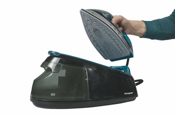KOOPER FERRO DA STIRO TURCHESE 2400W A RICARICA CONTINUA