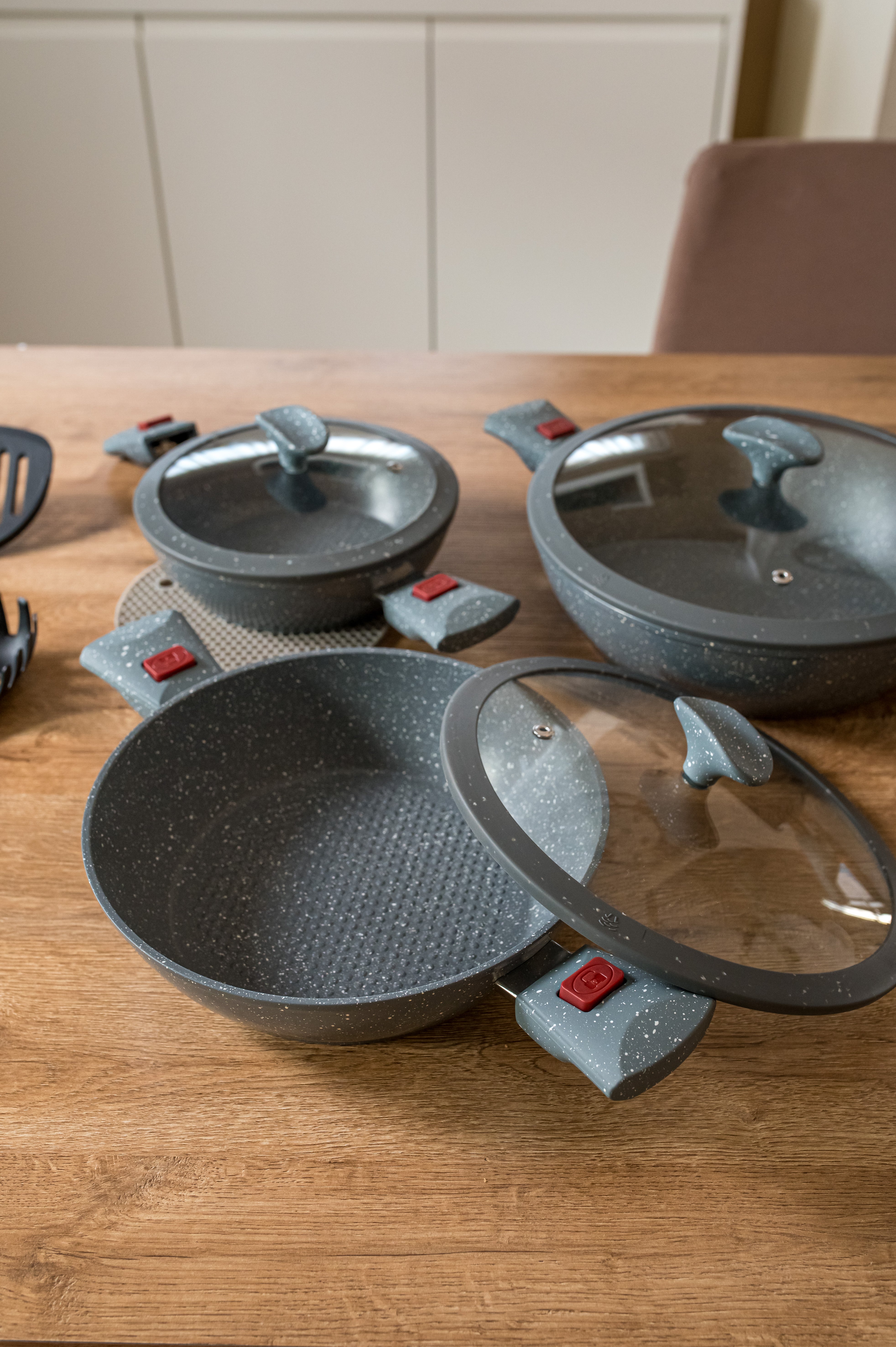 BAVARIA SET TEGAMI 12PZ GRIGI ADATTO AD INDUZIONE