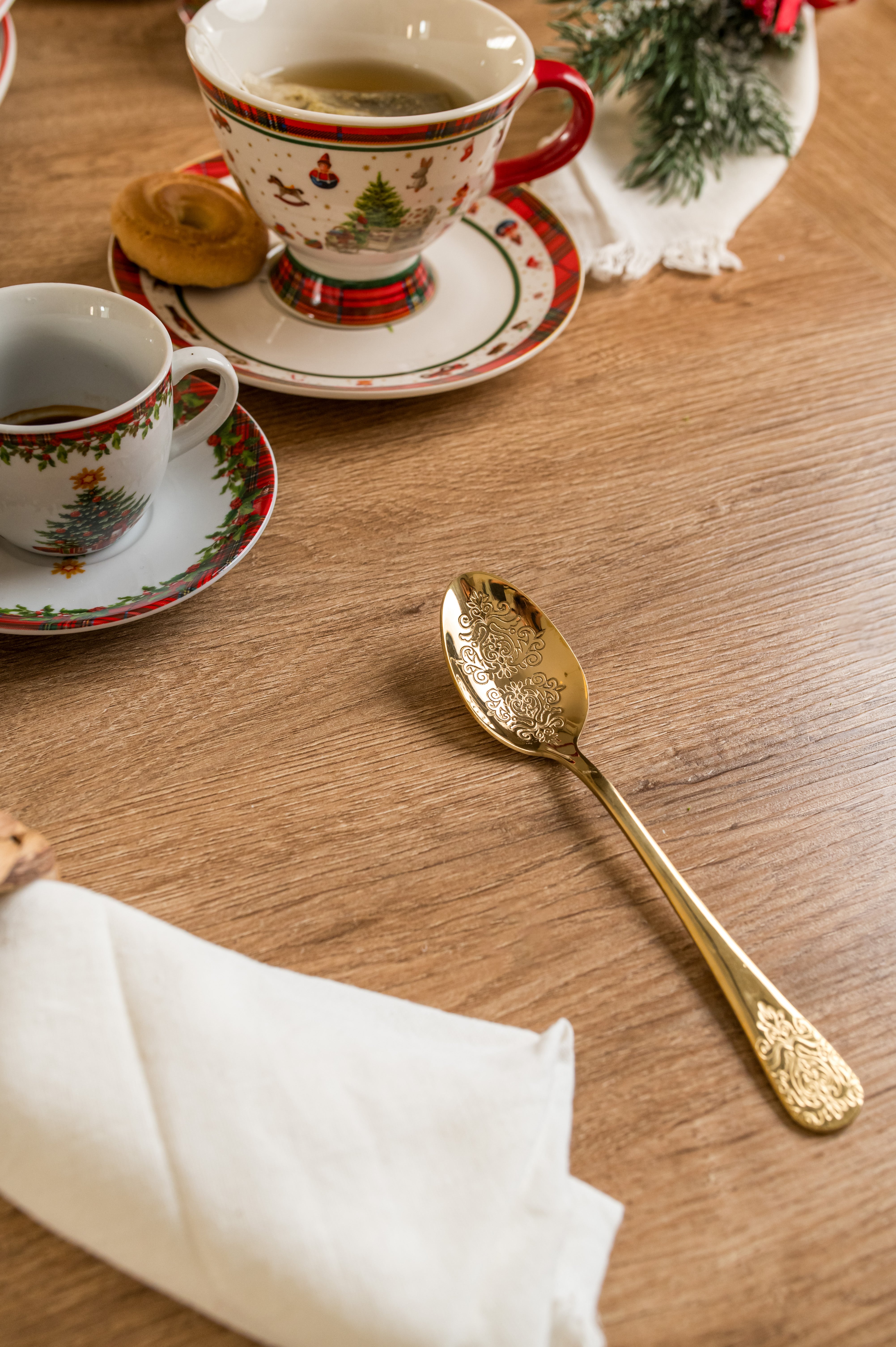 BAVARIA SET POSATE 24PZ ORO ART.3358 ROYAL