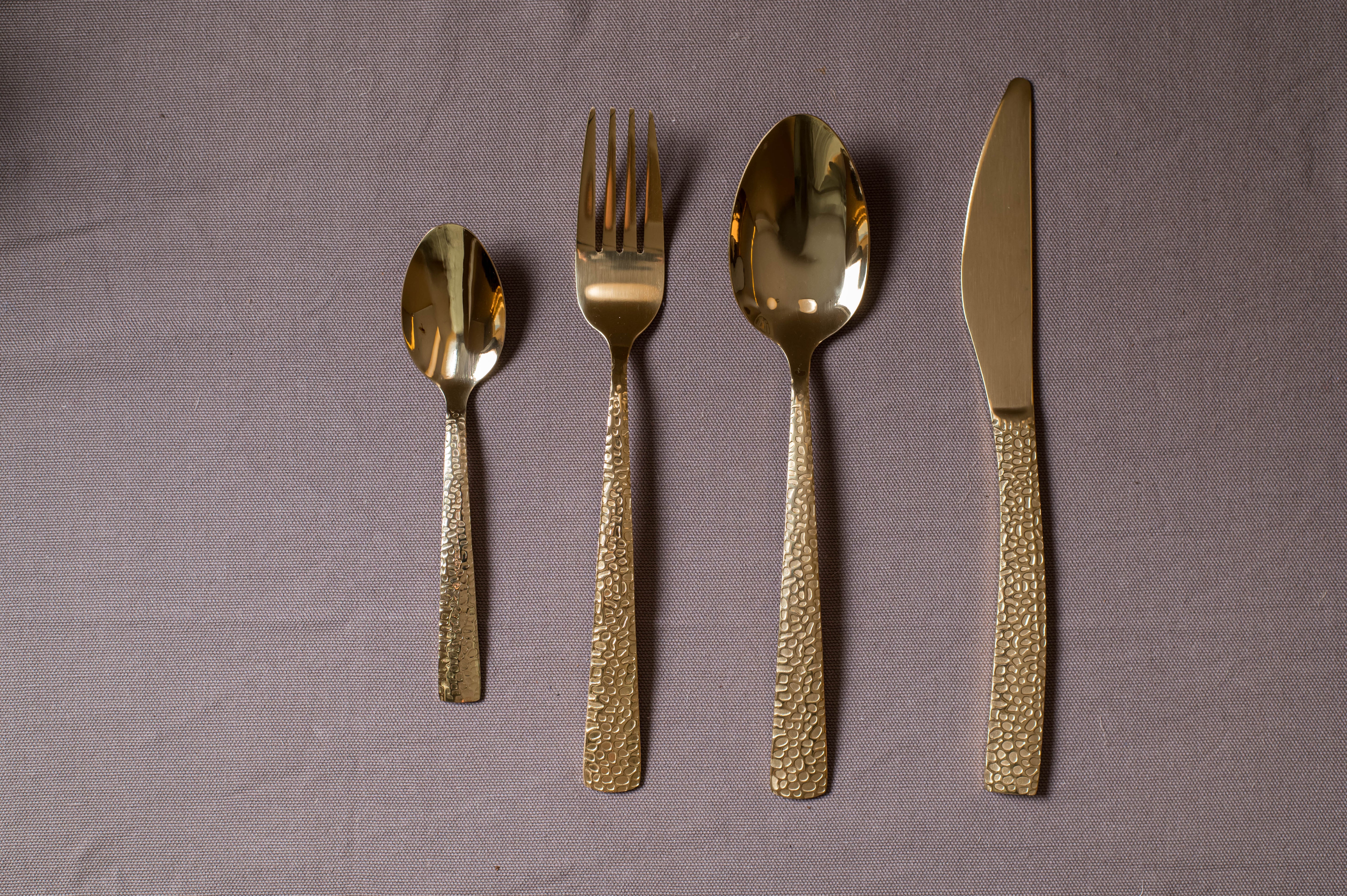 BAVARIA SET POSATE 24PZ ORO ART.3023